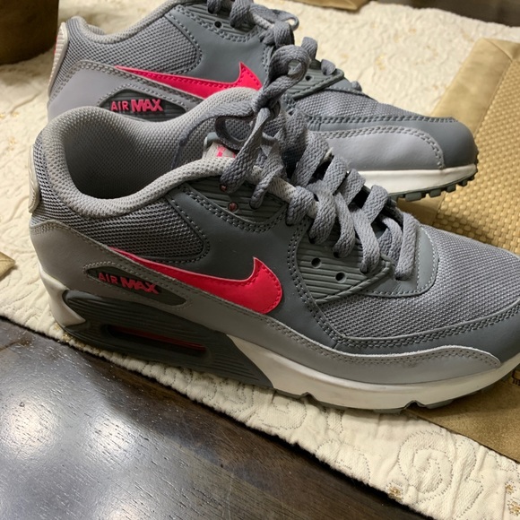 nike shoes price drop